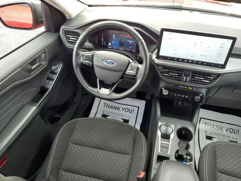 Used 2024 Ford Escape Active w/ Tech Pack #1 AWD/4WD image 16
