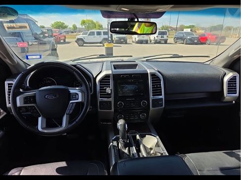 Used 2015 Ford F150 Lariat RWD image 22