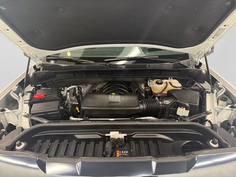 Used 2024 GMC Sierra 1500 AT4 w/ Technology Package image 5