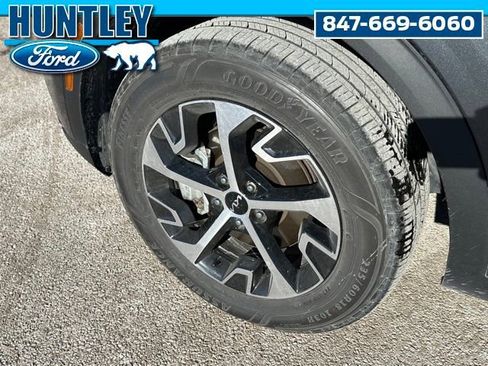 Used 2024 Kia Sportage EX image 8