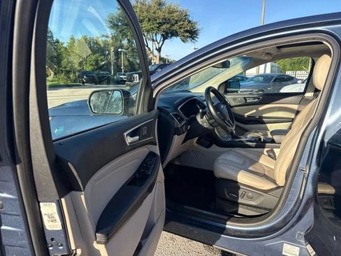 Used 2018 Ford Edge Titanium w/ Equipment Group 301A FWD image 14