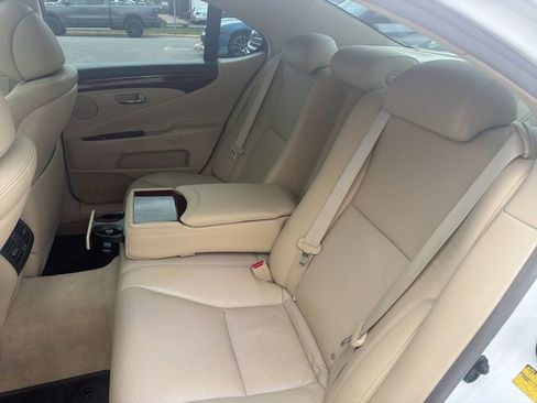 Used 2010 Lexus LS 460 460 image 9