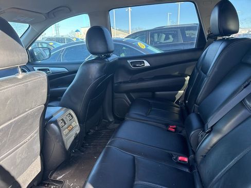 Used 2017 Nissan Pathfinder SL w/ Trailer Tow Package image 11