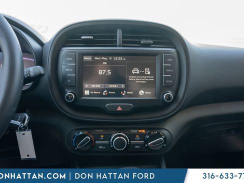 Used 2025 Kia Soul LX FWD image 9