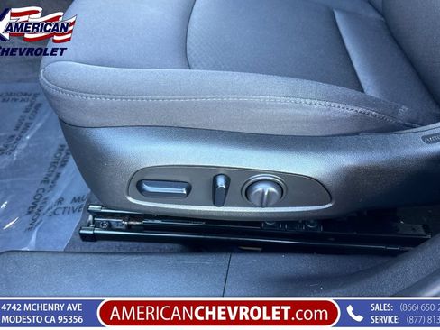 Used 2023 Chevrolet Malibu LT FWD image 14