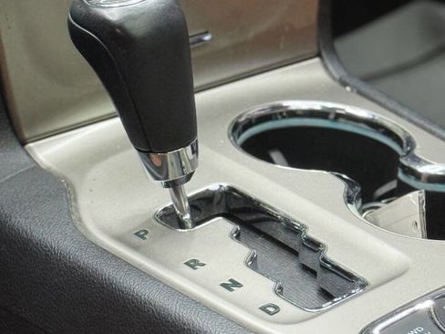 Used 2012 Jeep Grand Cherokee Overland Summit AWD/4WD image 20
