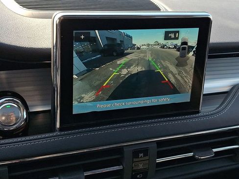 Used 2022 Lincoln Corsair AWD w/ Premium Package image 20