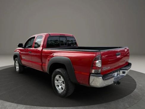 Used 2013 Toyota Tacoma PreRunner image 5