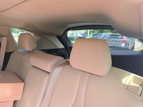 Used 2022 Acura RDX FWD w/ Technology Package image 9