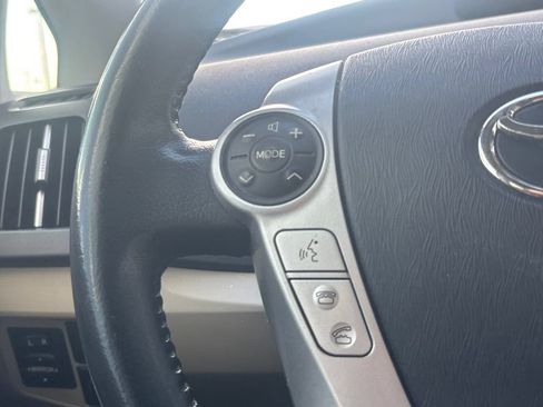 Used 2011 Toyota Prius Four w/ Navigation Pkg FWD image 19