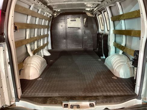 Used 2023 Chevrolet Express 2500 w/ Driver Convenience Package image 21