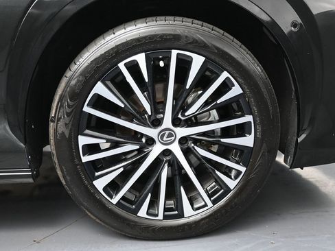 Used 2023 Lexus RZ 450e Premium w/ Technology Package image 12