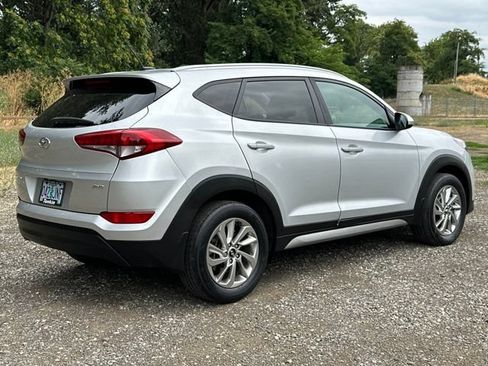 Used 2017 Hyundai Tucson SE w/ SE Popular Package 02 AWD/4WD image 9
