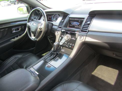 Used 2015 Ford Taurus SHO w/ Equipment Group 401A AWD/4WD image 20