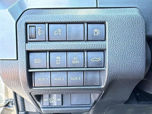 Used 2024 Toyota Tacoma TRD Sport image 13