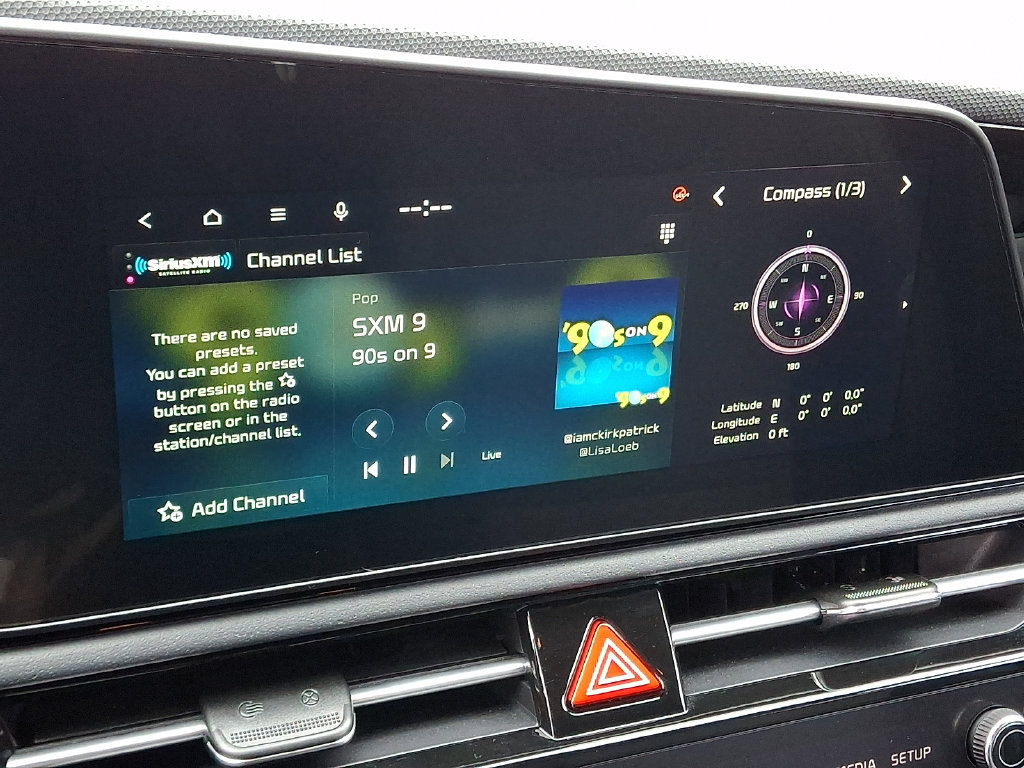 Certified 2025 Kia Niro EX w/ EX Cold Weather Package FWD image 18