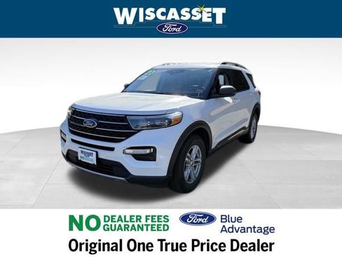Certified 2022 Ford Explorer XLT w/ Equipment Group 202A image 16