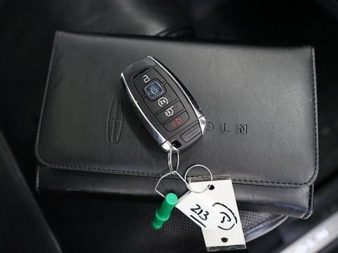 Used 2019 Lincoln Navigator Reserve image 71