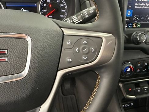 Used 2024 GMC Terrain AT4 AWD/4WD image 28