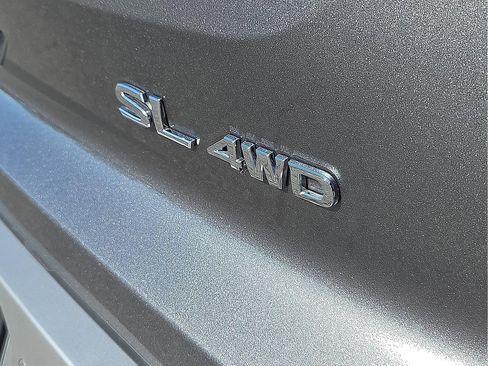 Used 2025 Nissan Pathfinder SL image 8