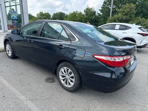 Used 2017 Toyota Camry LE FWD image 12