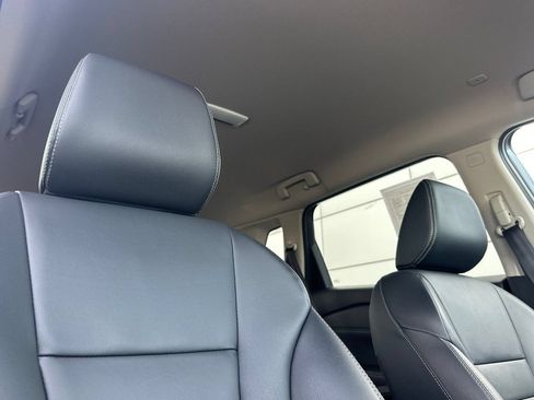 Used 2026 Nissan Rogue SL AWD/4WD image 17