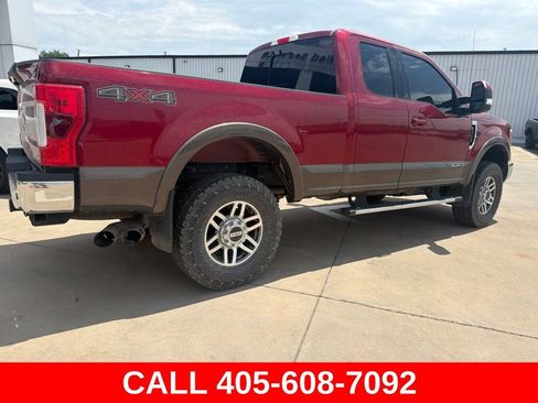 Used 2017 Ford F250 Lariat w/ Lariat Value Package AWD/4WD image 3
