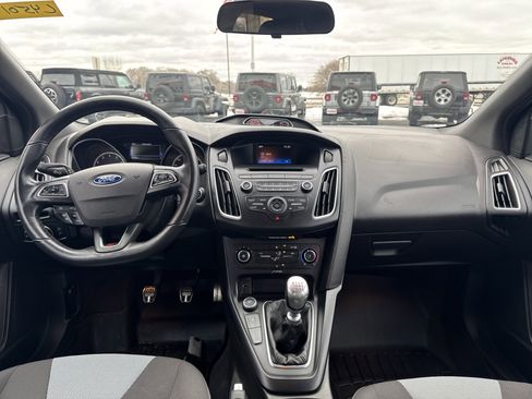 Used 2015 Ford Focus ST image 27
