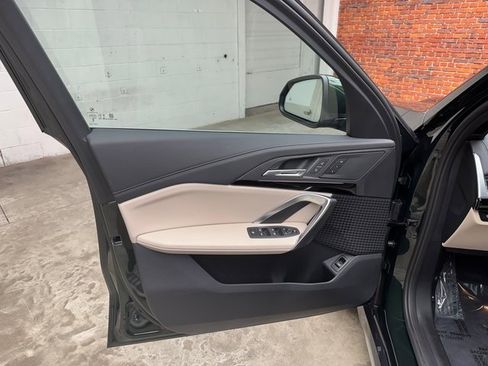 Certified 2025 BMW X1 xDrive28i w/ Technology Package image 9