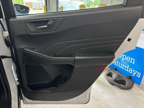 Certified 2024 Ford Escape Active AWD/4WD image 34