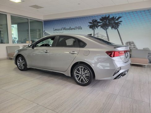 Used 2023 Kia Forte GT-Line w/ GT-Line Technology Package FWD image 3