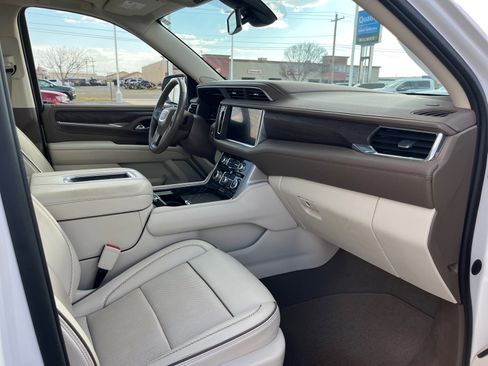 Used 2022 GMC Yukon Denali image 8
