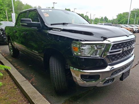 Used 2022 RAM 1500 Big Horn AWD/4WD image 3