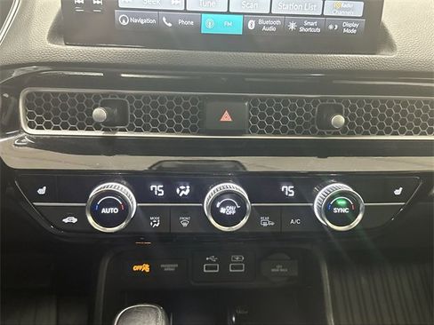 Used 2022 Honda Civic Touring image 34