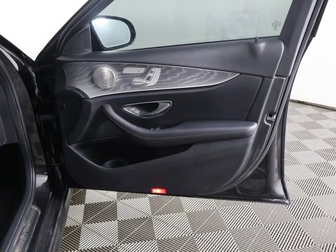 Used 2021 Mercedes-Benz E 350 4MATIC Sedan image 23