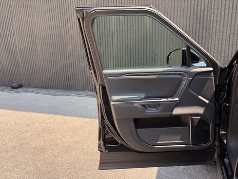 Used 2026 Rivian R1S Adventure AWD/4WD image 19