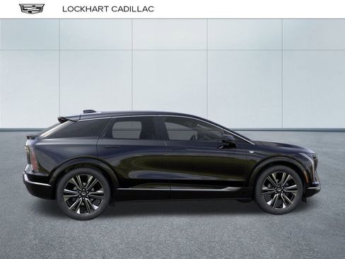 New 2026 Cadillac Optiq Luxury 2 image 5