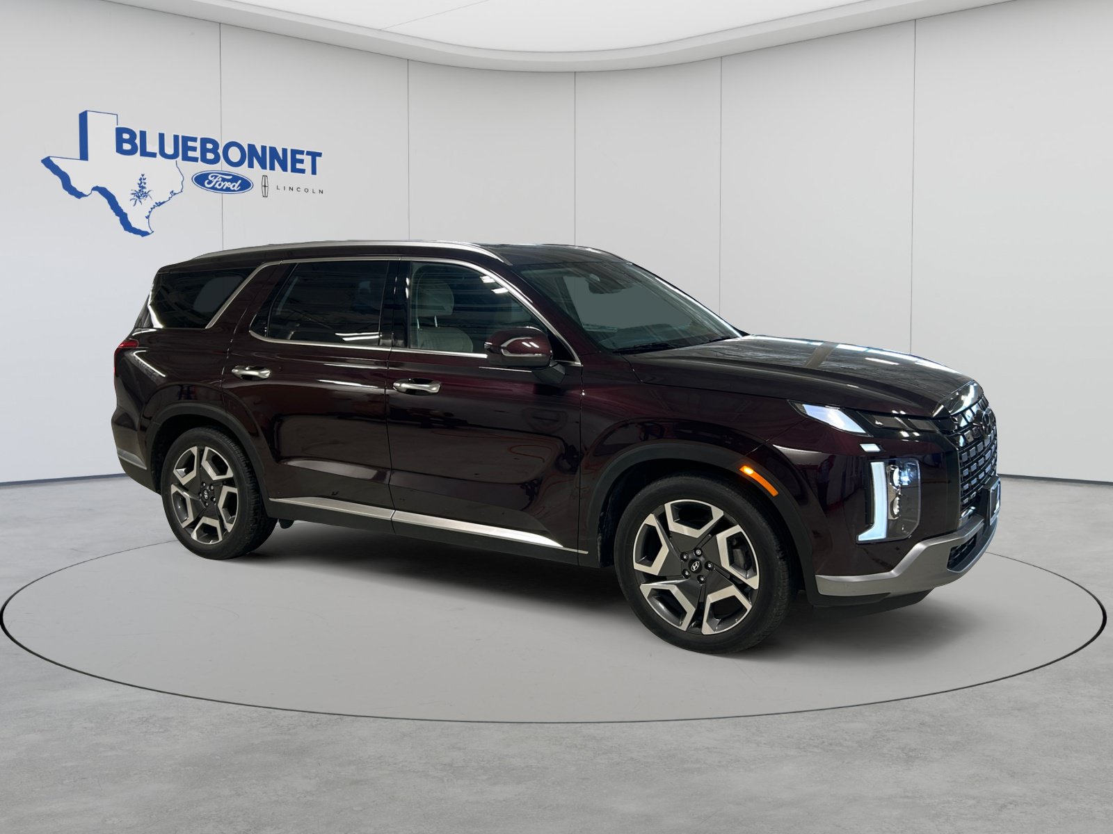 Used 2023 Hyundai Palisade Limited FWD image 2