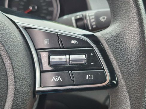 Certified 2024 Kia Forte LXS FWD image 17