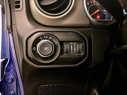 Used 2018 Jeep Wrangler Unlimited Sport S AWD/4WD image 15