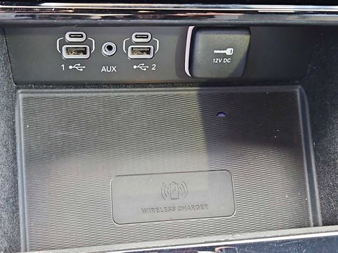 Used 2022 Jeep Grand Cherokee L Overland w/ Luxury Tech Group IV image 33