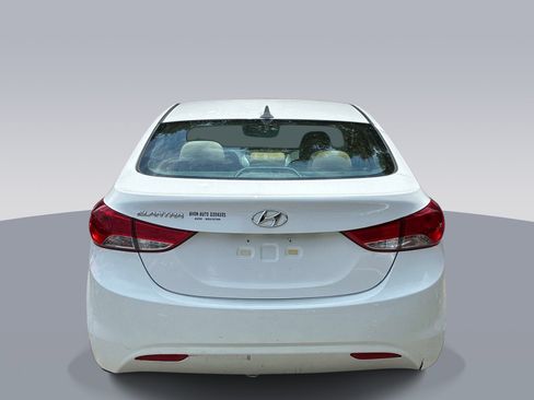 Used 2013 Hyundai Elantra GLS FWD image 6
