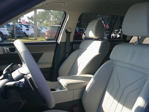 Used 2025 Hyundai Santa Fe SEL image 5