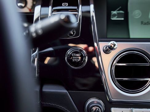 Used 2015 Rolls-Royce Wraith image 55