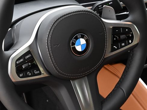 New 2026 BMW X6 xDrive40i w/ Climate Comfort Package image 14