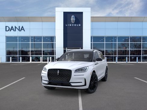 New 2026 Lincoln Corsair Grand Touring AWD/4WD image 2