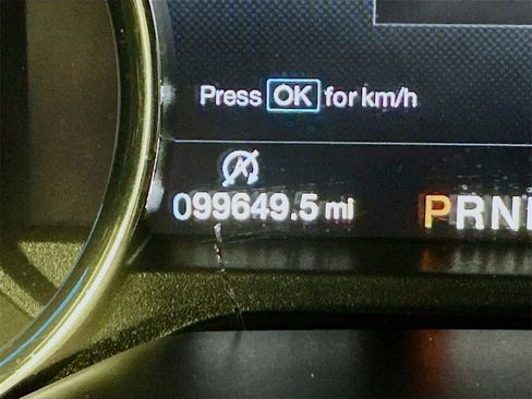 Used 2015 Ford F150 Lariat image 14