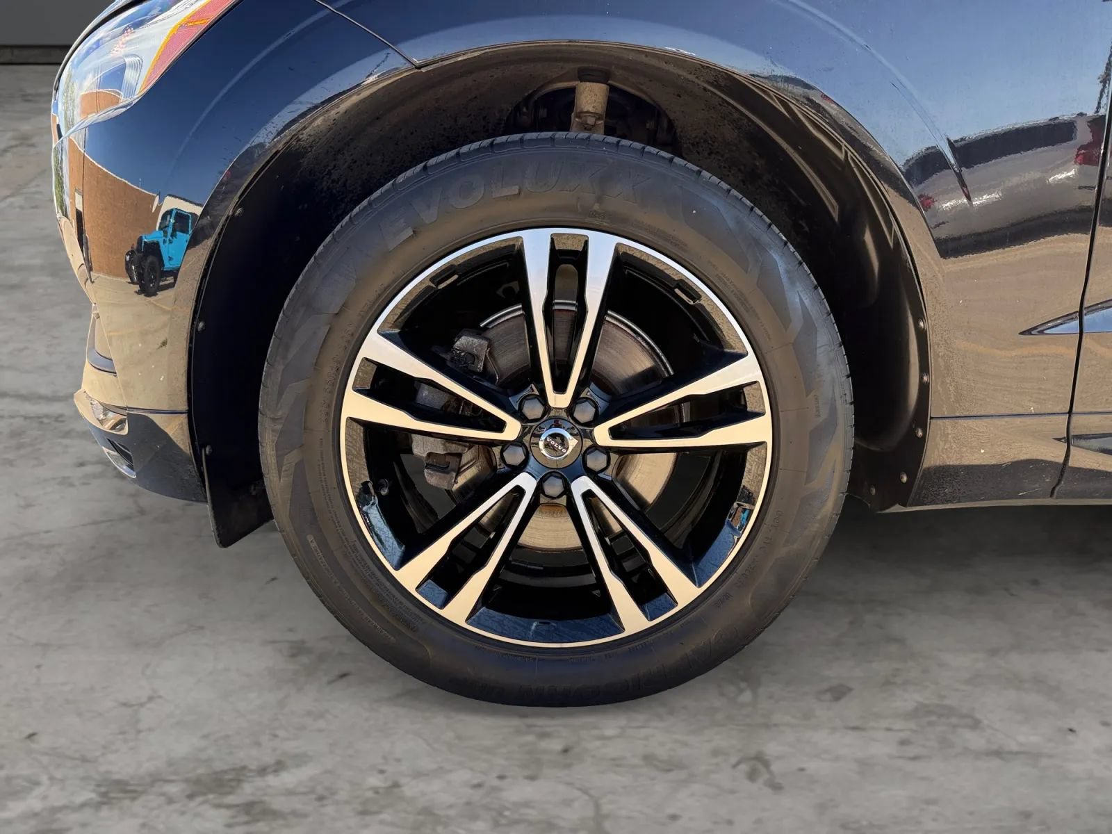Used 2020 Volvo XC60 T5 Momentum AWD/4WD image 41