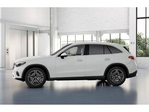 New 2026 Mercedes-Benz GLC 300 4MATIC image 36