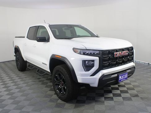 Used 2024 GMC Canyon Elevation image 25